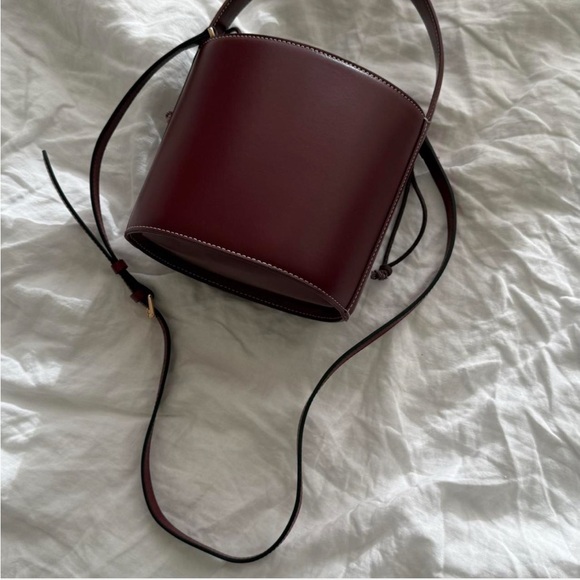 Elegant STAUD Bissette Burgundy Leather Bucket / Crossbody Bag - Picture 2 of 5